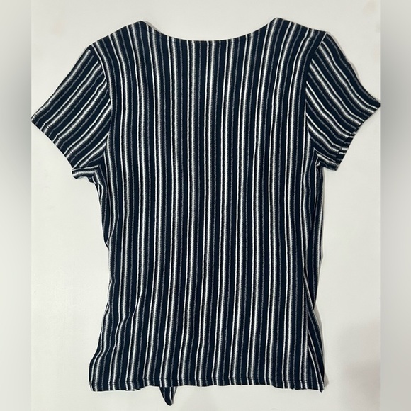 New Lucky Brand Navy and White Striped Short Sleeve Top side knotted Shirt S - Picture 8 of 11
